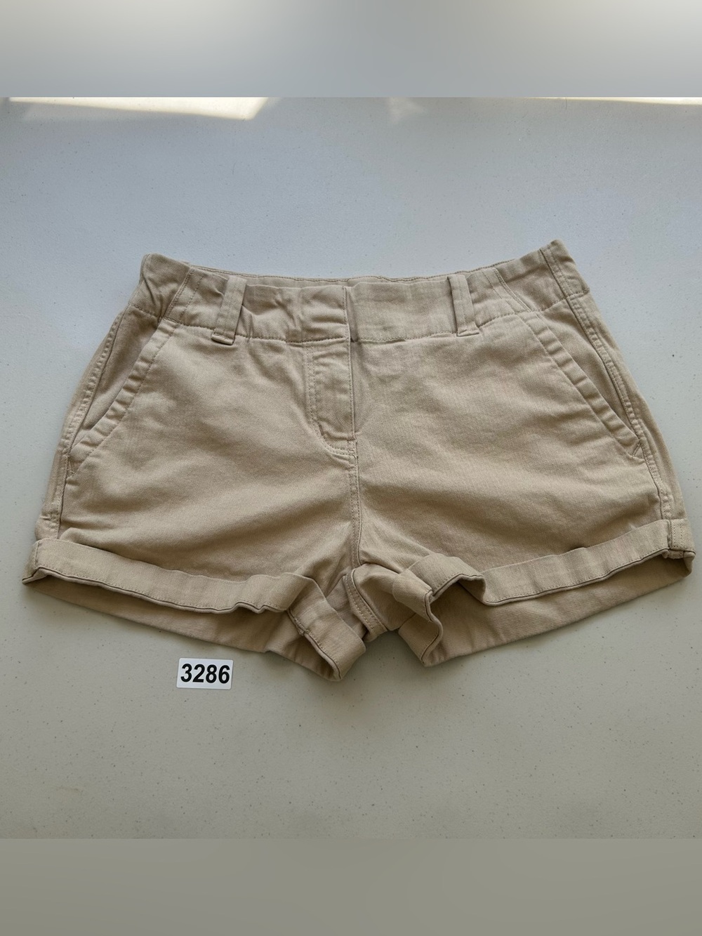 Vineyard Vines Women's Tan Cotton Roll-Hem Shorts